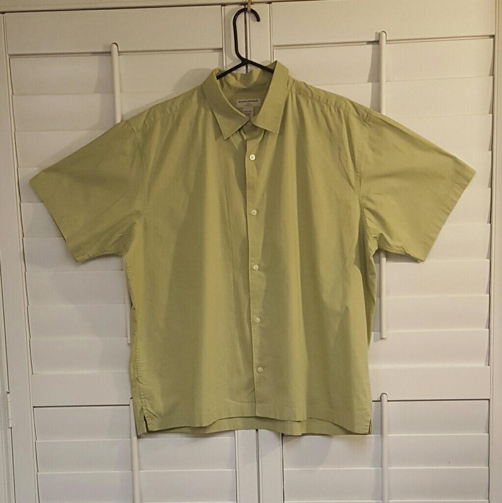 Banana Republic Stretch Button up shirt